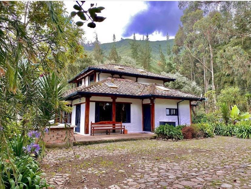 Hacienda San Juan De La Vega Acomodação com café da manhã Otavalo Exterior foto