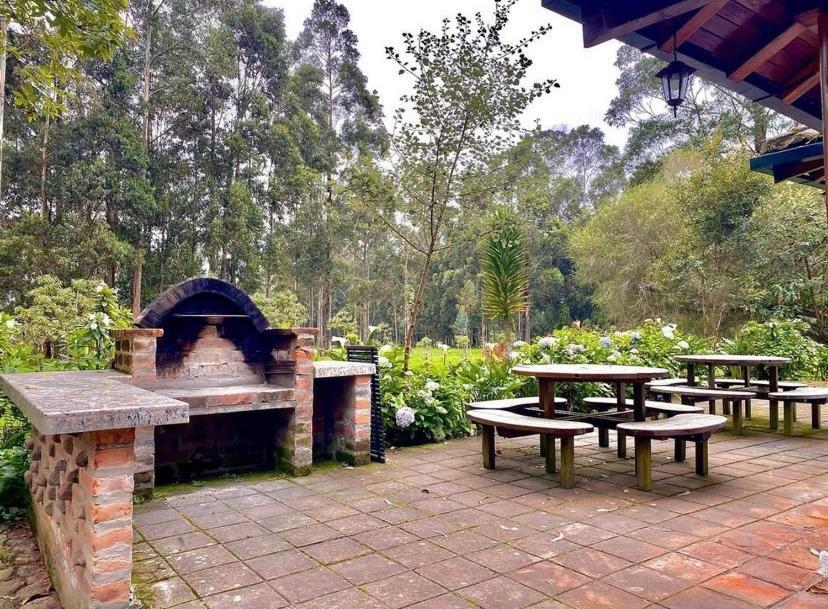Hacienda San Juan De La Vega Acomodação com café da manhã Otavalo Exterior foto